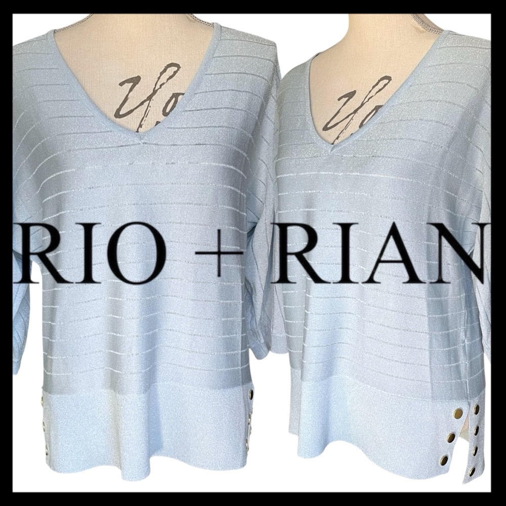 RIO & RIAN Light Blue Metallic V-Neck 3/4 Dolman Sleeve Split Hem Sweater (M)